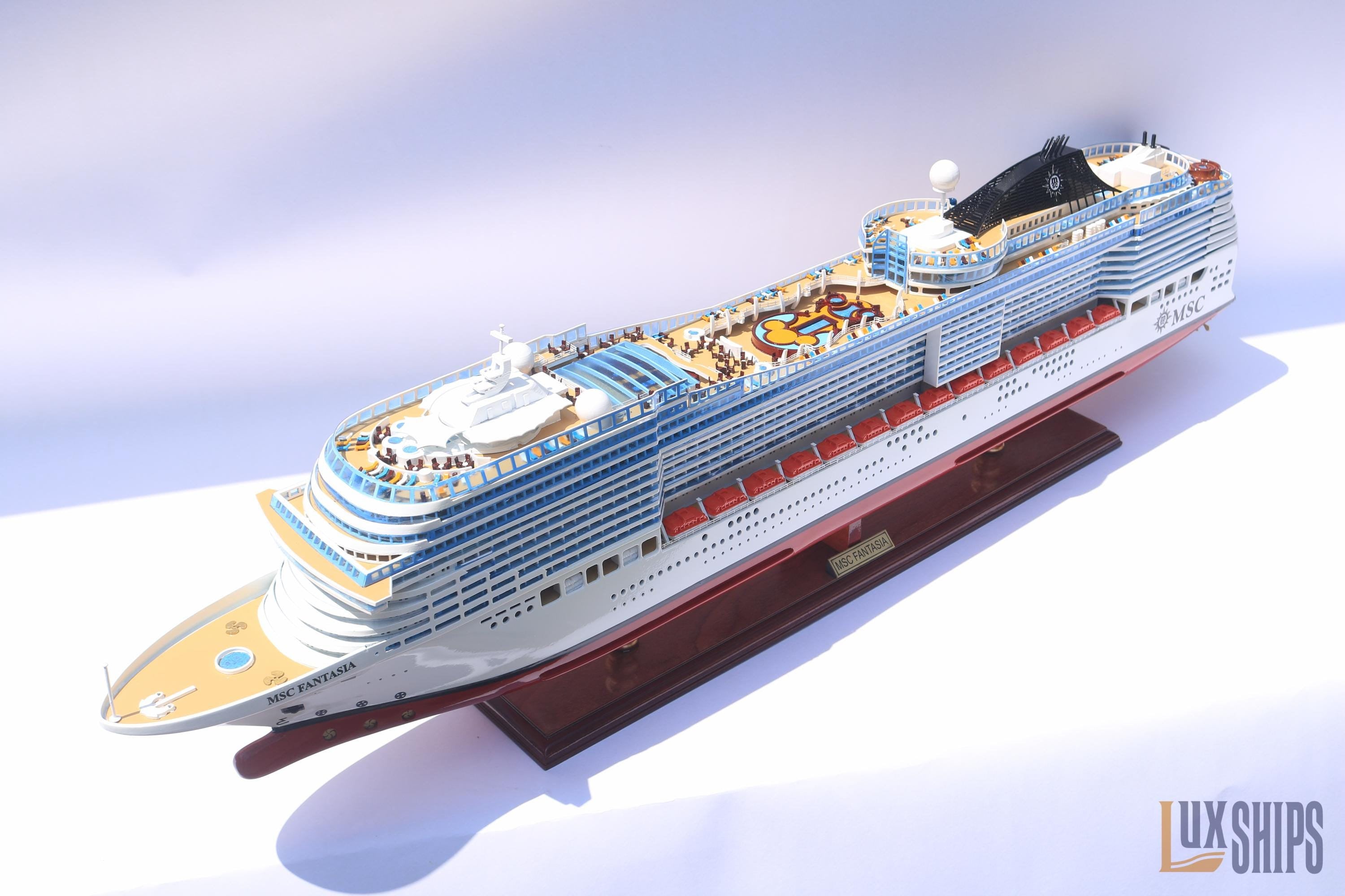 MSCファンタジアクルーズ船 102cm (40インチ) – 手作り木製レプリカ