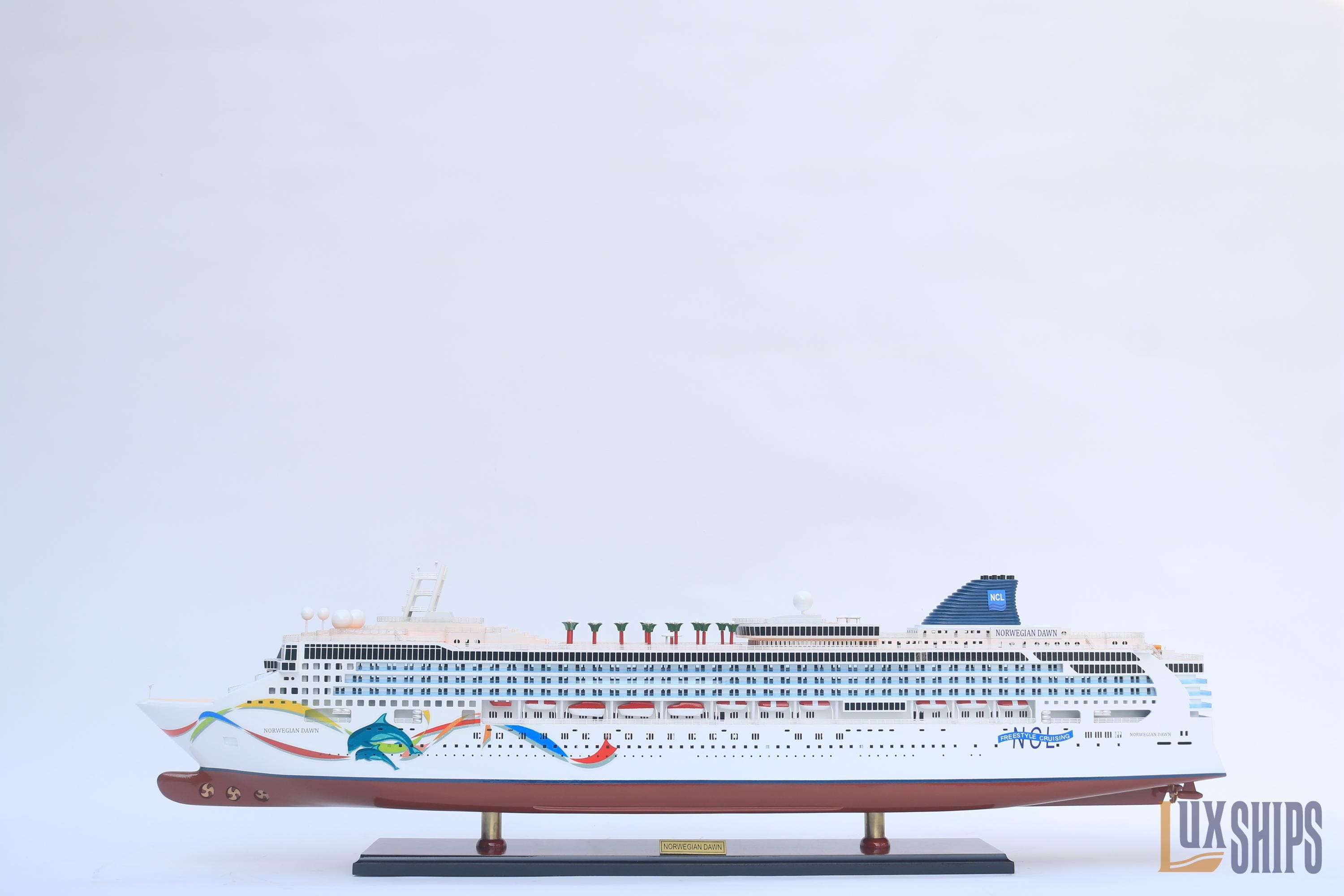 豪華クルーズ船模型 - ノルウェージャン・ドーン NCL レプリカ