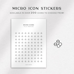 Op de afbeelding: Een vel wit papier met een raster van kleine zwarte en witte pilliconen. De tekst "MICRO ICONS" en "PILLS/MEDICINE" staat bovenaan het vel. De tekst "DAISY PAPERS" staat onderaan het vel. Een kleine sticker met een zwart en wit pilliconoon staat in de rechterbenedenhoek van de afbeelding.