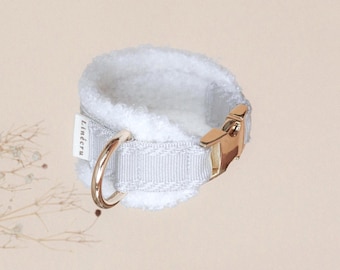 AMÕR + LÉTT || fluffy hound collar (light gold)
