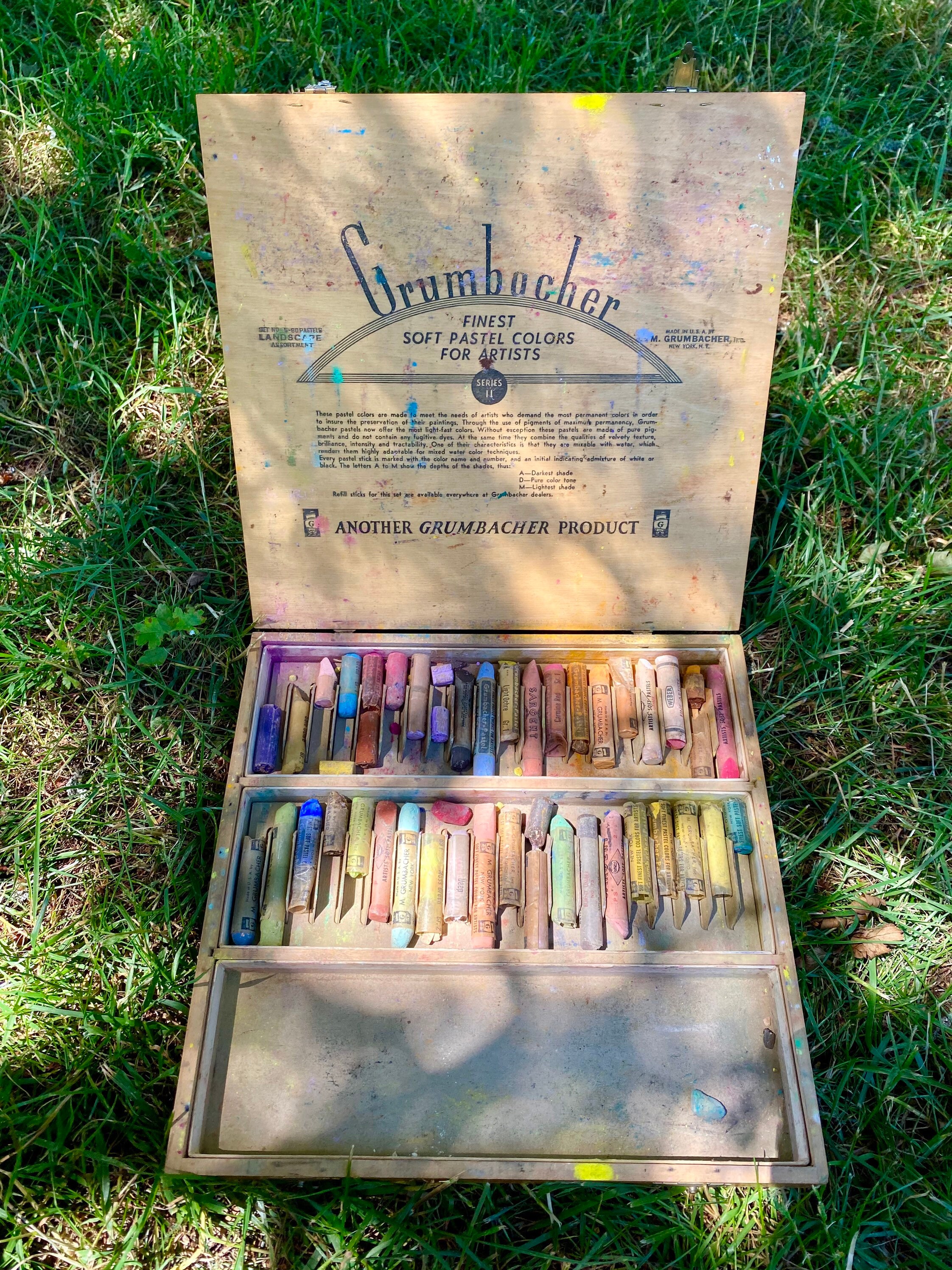 Grumbacher Pastels for sale Only 3 left at 60