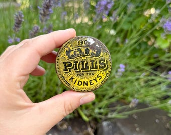 Handmade Ceramic Watercolor Palette with 'Gin Pills For the Kidneys' Vintage Tin
