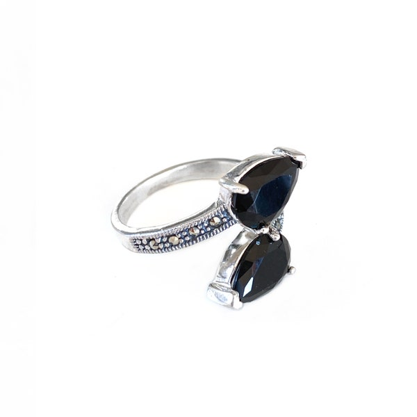 Bague noir ajustable en argent 925 femme petites pierres naturelles en marcassites et pierre de obsidiennes très élégantes