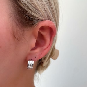 Chunky Silver Hoop Earrings, Wide Huggie Hoops, Chunky mini hoops for earstack, Silver Hoops, Everyday tarnish free hoops in silver