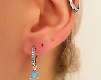 Pendientes de aro con forma de pera de turquesa, pendientes de aro con pavé de turquesa, mini aros de plata de ley, dije con piedra de nacimiento de diciembre, aros de verano