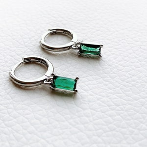 Emerald Huggie Hoops, Silver Huggie Earring, Emerald Birthstone Earrings, Drop Earrings, Mini Huggie Earrings