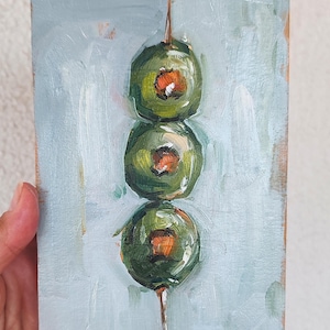 Pintura de azeitona, decoração de azeitona verde, natureza morta original de cozinha, miniatura, decoração de casa nova, pintura a óleo, arte para presente, 18 cm x 13 cm, por SkorokhoArtline