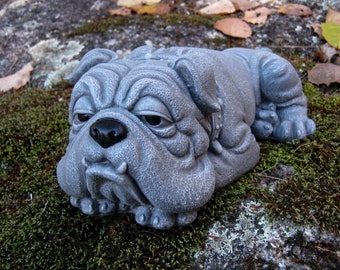 Massive Steinfigur Gartenfigur Englische Bulldogge Deko Garten Frostfest