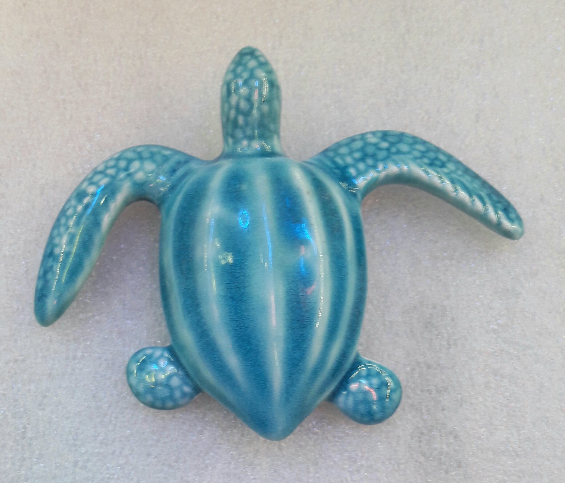 Petite Tortue de Mer en Céramique à Accrocher