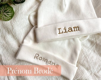 Bonnet bébé personnalisé avec prénom brodé