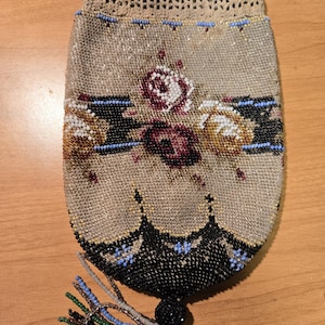 Vintage 1910-20 Edwardian Era Flapper Beaded Drawstring Bag Purse