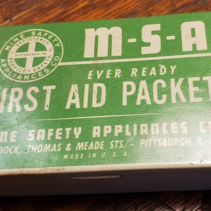 Vintage 1940&#39;s Mine Safety Alliances Co. M-S-A Ever Ready First Aid Packet Tin - Fully Stocked