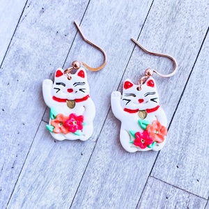 Lucky Cat Earrings, Japanese Cat Earrings, Kawaii Earrings, Good Luck Cat Earrings, Lucky Cat Jewelry, Cat Lover Gift, Cat Dangles