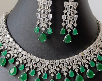 Smaragd Grün Silber CZ Diamant Halskette / CZ Steine Halskette Set / Elegant / Einzigartiger Schmuck / Indisch / Pakistanisch / Bollywood / Indische Hochzeit / Braut