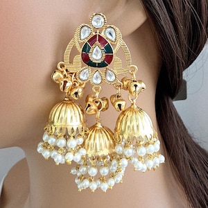 Brincos Jhumka artesanais da Caxemira, pendentes banhados a ouro verde rubi, estilo antigo.