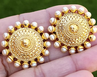 Gold Pearl Stud Earrings/Indian Studs/Indian Earrings/Indian Jewelry/Kundan Studs/Sabyasachi studs/Indian wedding Length 1 inch