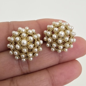 Small Traditional studs/Pearl Stud Earrings/Indian Studs/Indian Jewelry/Kundan Studs/Sabyasachi studs/Bridal Jewelry/Indian wedding