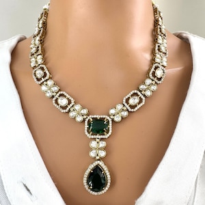 Green Kundan Necklace Set/ Indian Kundan Set/ Bollywood Jewelry/ Indian jewelry/Pakistani necklace/punjabi necklace/bridal/indian wedding