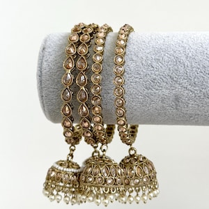 Bollywood Style Polki Kundan antik matt Gold Finish Perle Jhumka Armreifen Set Punjabi Armreifen Set / Braut Armreifen / Hochzeit / Pakistani / 2 Stk