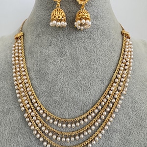Gold Layered Pearl Necklace/Traditional Indian jewelry/Punjabi/Pakistani/Wedding necklace/Bridal necklace/Indian necklace