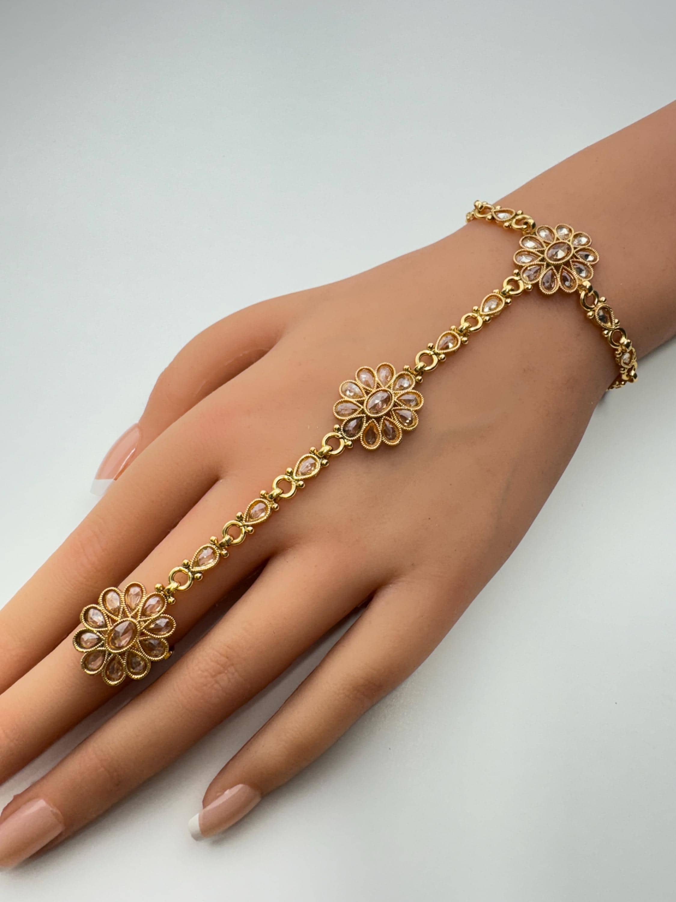 Trimits Fancy Necklace Chain with Clasp: Silver Plated Trimits Fancy Necklace Chain with Clasp: Silver Plated