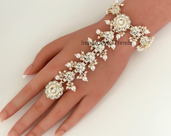 Kundan Single Hath Paan/Bracelet/Haath phool/Hathh Panja/finger Hand bracelet/Bridal Jewelry/hand harness/Indian Hand Jewelry/Indian wedding