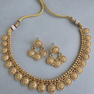Antique Gold Delicate Necklace/South Indian Jewelry/Temple Jewelry/Guttapusalu Necklace/Wedding necklace/Bridal necklace/Indian necklace