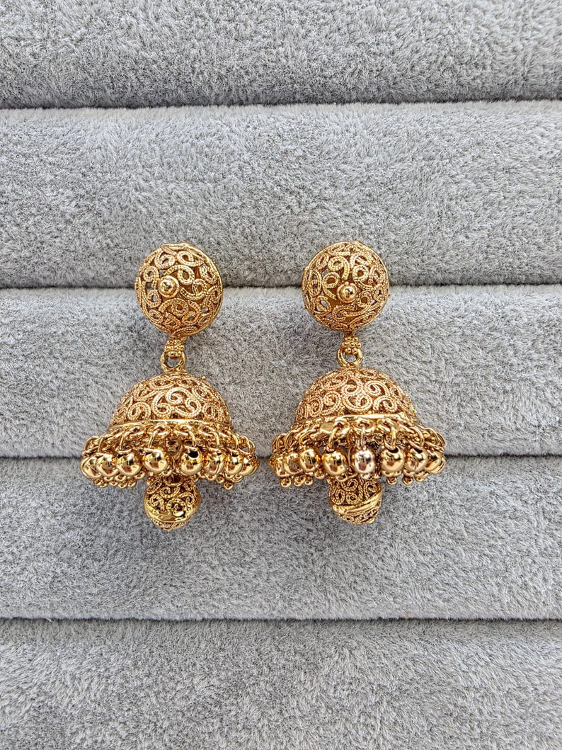 Gold plated small Jhumka/Gold Jhumka/Indian Jewelry/Pakistani/South Indian jhumka earrings/Bridal earring/Indian wedding, Gift for her Gold