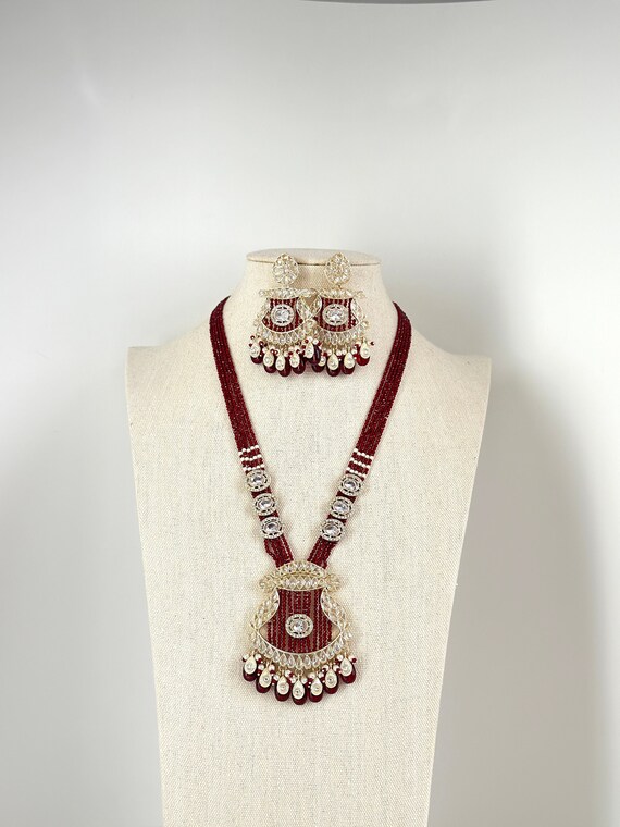 Maroon kundan necklace discount