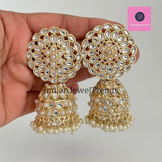 Buy Zaveri Pearls Gold Tone Traditional Kundan & Pearls Jhumki Earring-ZPFK11012  Online