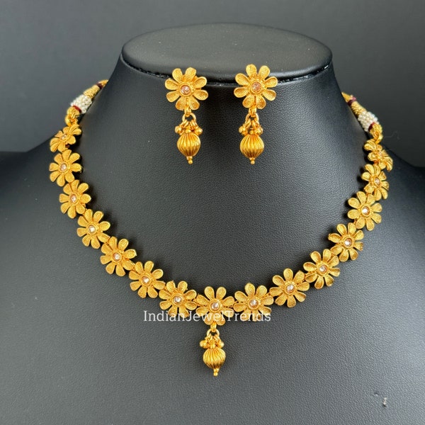 Gold Polki Kundan necklace/South Indian Jewelry/Temple Jewelry/Delicate Necklace/Wedding necklace/Bridesmaid necklace