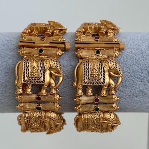 Gold Elephant Single Kada bangle/Indian bangles/Antique Openable bangles/Temple Jewelry/Bridal Bangles/Indian Wedding/Pakistani/South indian
