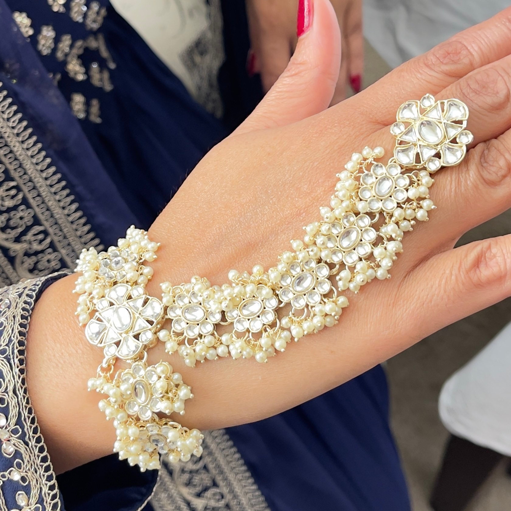 Kundan Bracelet/ Polki Haath Phool /hath Panja/ Adjustable Bracelet/ Finger  Bracelet /Indian Bridal Jewellery/ Hand Harness /Flower Bracelet -  Rajasthan Living