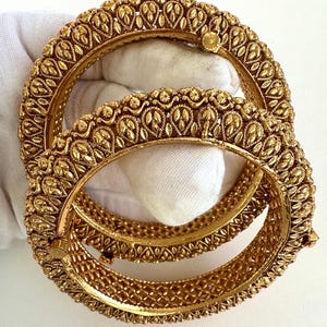 Gold Kada bangles 2pc/Indian bangles/Antique bangles/Temple Jewelry/Bridal Bangles/Indian Wedding/Pakistani Jewelry/South indian jewelry