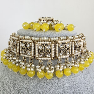 Yellow Kundan Necklace Set/ Kundan Choker/ Bollywood Jewelry/ Indian jewelry/ Pakistani necklace/ punjabi necklace/bridal/indian wedding