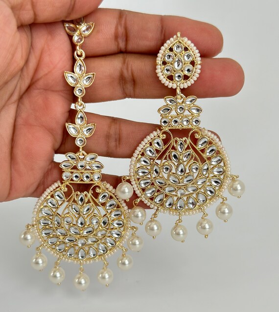 Gold earrings online with maang tikka