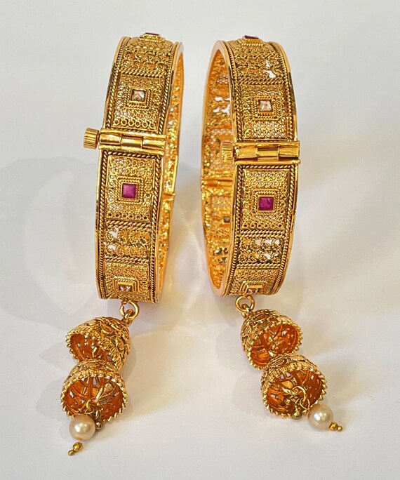 Jhumka bangles best sale design