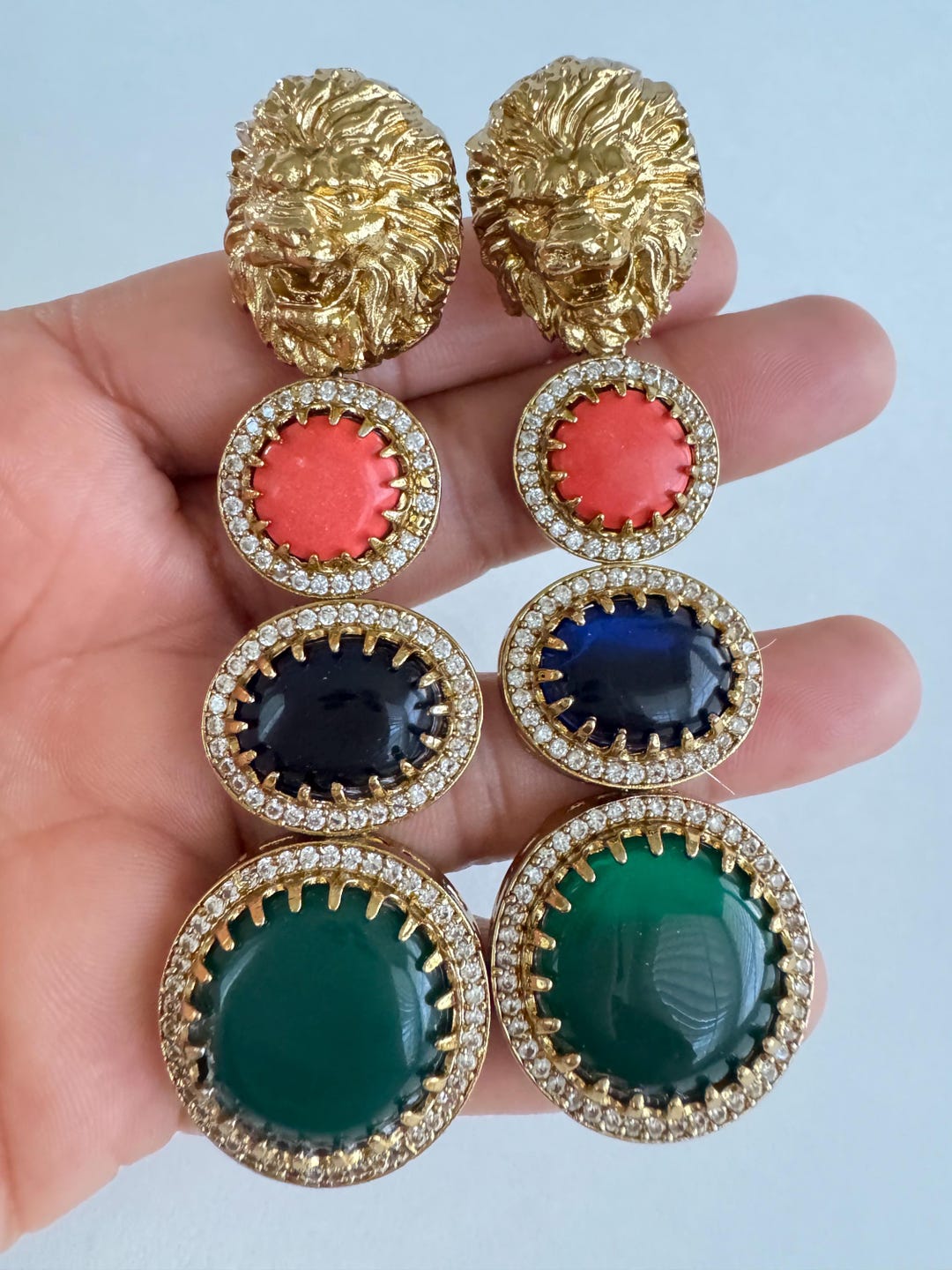 Seeing my childhood icon Kareena Kapoor Khan in person was definitely not  on my 2025 bingo card! ✨ I had the most surreal time at the luncheon by  @Malabar Gold and Diamonds to celebrate their new ..., image size:1080x1440