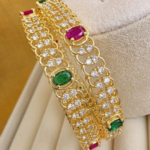 Juego de 2 brazaletes de oro verde rubí con diamantes (2 piezas)/brazaletes de circonita cúbica/brazaletes indios/brazaletes de piedra de circonita cúbica/joyería nupcial india/brazaletes de oro