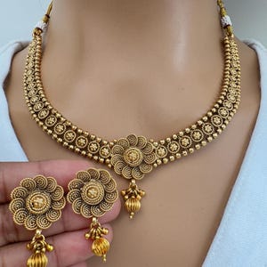 Antique Gold Necklace/South Indian Jewelry/Temple Jewelry/Wedding necklace/Bridesmaid Necklace/Indian necklace/Gift for her