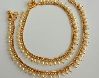 Par de tobilleras chapadas en oro/Payal/Moti Payal/Jhanjran/Panjeb/Pajeb/Tobilleras tradicionales indias/Joyería india/ Joyería paquistaní/ Joyería Boho