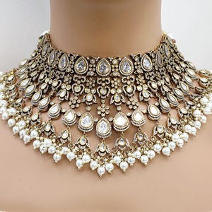 White Bridal Mossinate Polki Victorian Necklace, Sabyasachi Necklace, Wedding necklace, Semi Precious Jewelry, Bollywood Celebrity Necklace