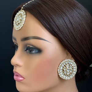 Kundan Tikka w/ Earring Set- Indian Bridal Maang Tikka, Teeka, Tika Headpiece - Handmade Pearl Jewelry For Women - Bollywood Bridesmaid Gift