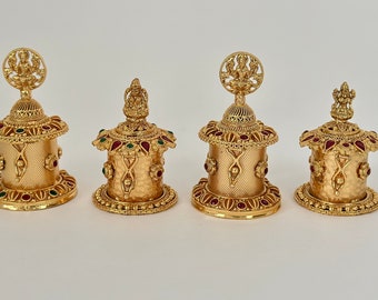 Boîte sindoor indienne plaquée or/boîte Kumkum/cadeau de mariage/accessoire Pooja/Kumkum et curcuma/mariage indien/décor indien