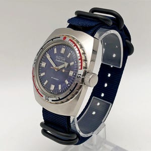 Wostok 2209 Barrel Amphibian Vintage Waterproof 200m Wristwatch Serviced Watch