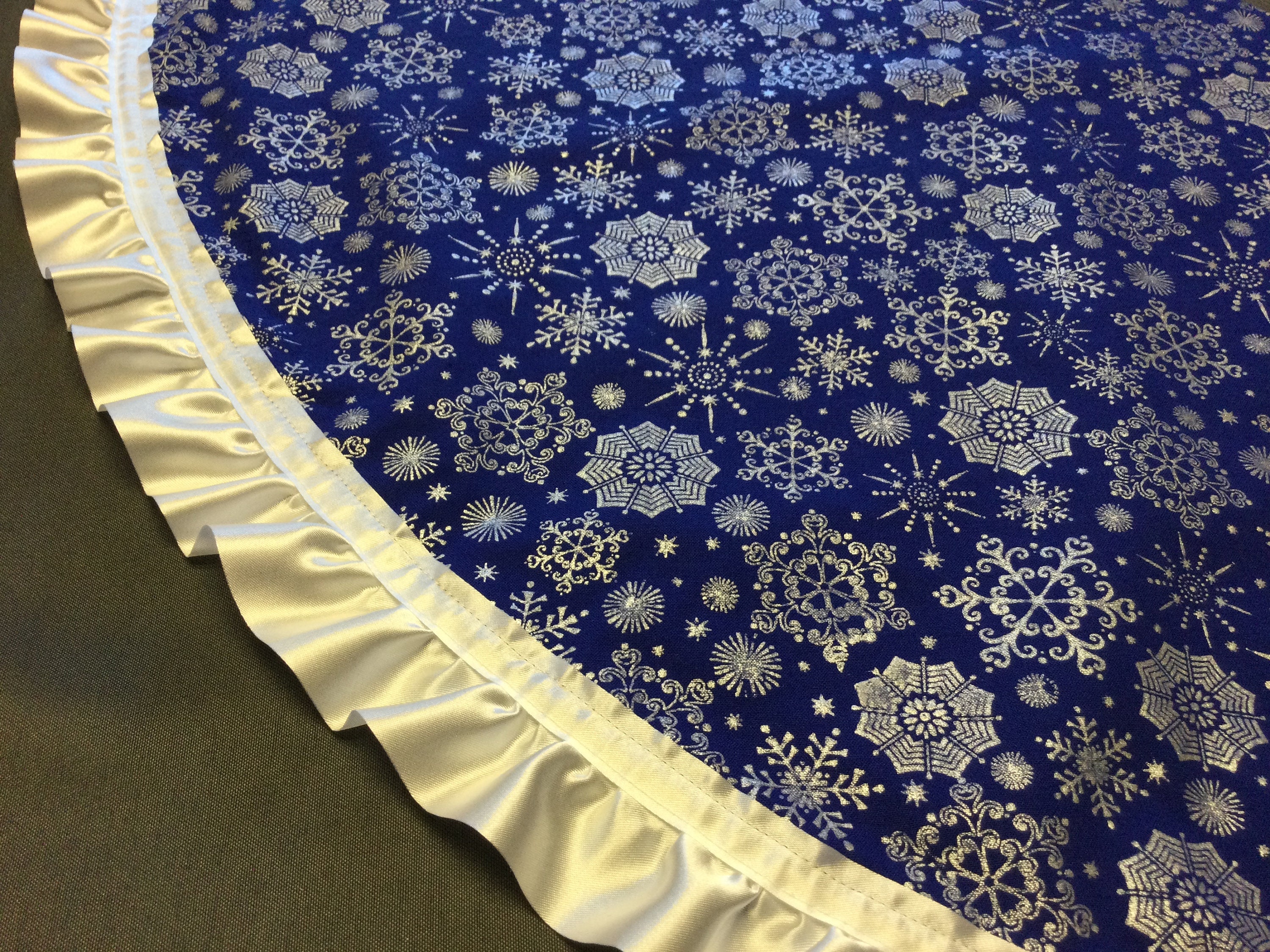 Christmas Tree Skirt Blue Silver 
