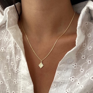 Dainty Laser-Cut rhombus Pendant Necklace, Tiny 14k Gold or Sterling Silver 925 Diamond-Shaped Charm Pendant Necklace, Gift for Her