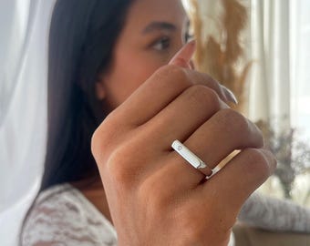 Delikatny pierścionek z paskiem, 14-karatowe złoto na srebrze próby 925 z cyrkoniami, cienki, minimalistyczny pierścionek do łączenia, elegancki prezent dla niej