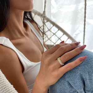 Silver 925 zigzag Ring , Cubic Zirconia zig zag Ring, Minimalist Rose Gold zigzag double Ring, tiny Cut CZ Women Trendy ring