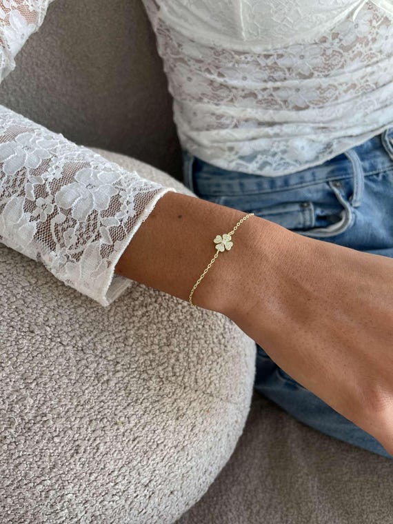 Braccialetto in argento Sterling con quattro foglie e quadrifoglio, regalo di base per donne e uomini Braccialetto in argento Sterling con quattro foglie e quadrifoglio, regalo di base per donne e uomini
